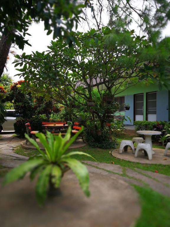 Baan Bua Guest House Chiang Rai Exterior foto